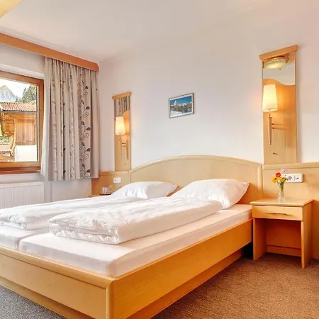 Hotel Gletscherblick Finkenberg